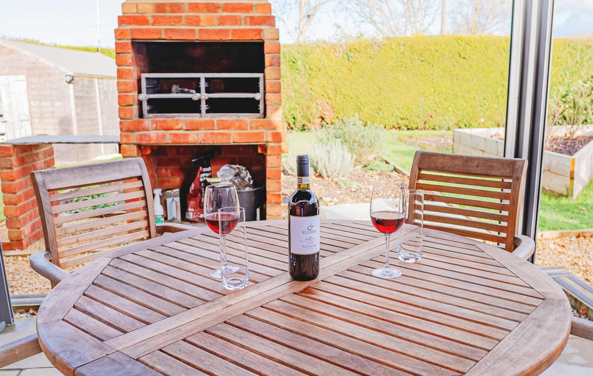 Cottage With Hot Tub - Near Cheltenham And Tewkesbury 外观 照片
