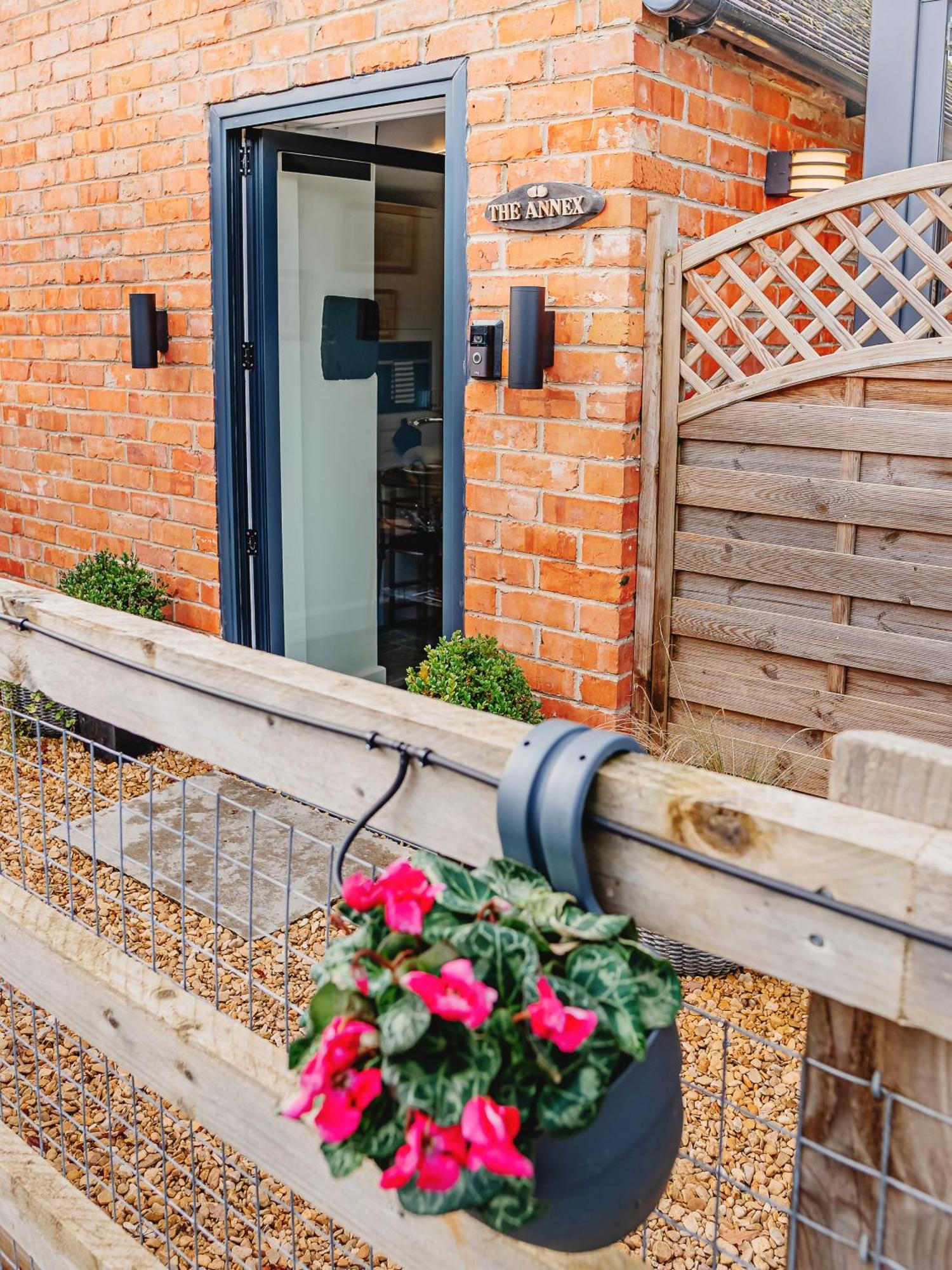 Cottage With Hot Tub - Near Cheltenham And Tewkesbury 外观 照片
