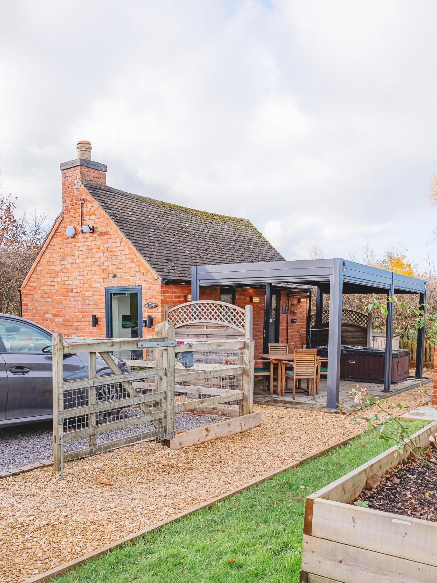 Cottage With Hot Tub - Near Cheltenham And Tewkesbury 外观 照片